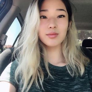 Meet your Posher, Carrie